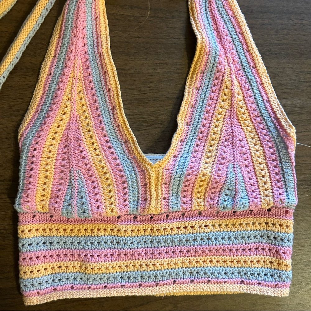 Hollister Crochet Halter Women Medium Top Festival Rainbow Knit Boho NWT - Picture 2 of 9